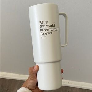 White Adventure insulated Mug 32oz